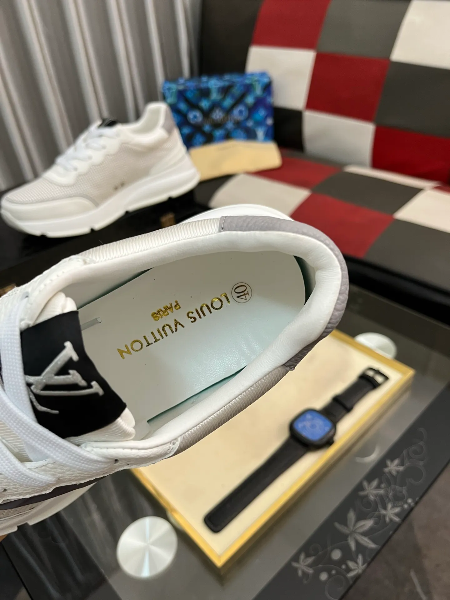 Men's shoes 💰440⌚️⌚️【LOUlS VUlTTON】Louis Vuitton ~ unique and casual style. LV counter purchasing 🏃casual shoes😍😍 are on sale at the men's counter at the same time. Italian imported brands select top-layer Italian cowhide. 🐑Sheepskin lining (refuses to discolor and rub feet) Sole: Original sole specially provided by the original factory 🎬Better in kind Code number: 38-446⃣️Color selection